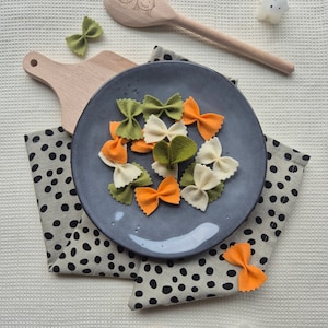 Rainbow Felt Bow Tie Pasta – Perfect for Playtime Feasts! Felt pasta, Felt food, Felt dinner set, Montessori toys and food, Shop, Market
