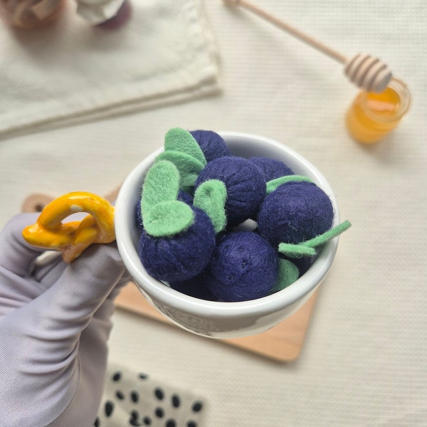 Juicy Felt Blueberries – Perfect for Playtime Picking! Felt food, Felt food toys, Felt food set, Pretend play, Montessori toys, Felt toys
