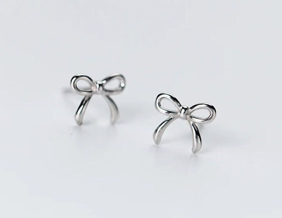 Diamond Ribbon Bow Stud Earrings Set in 18 Karat White Gold For Sale at | ribbon bow