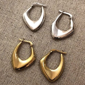 Elegant and Irregular Hoop Earrings in Gold Vermeil or 925 Silver | Artistic Hoops | Modern Minimalist Hoops | Professional Hoops