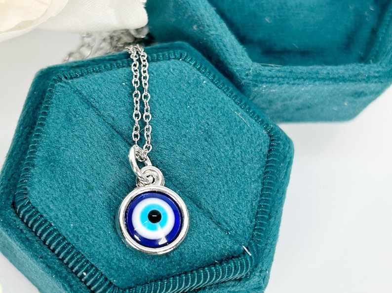 Evil Eye Silver Necklace Evil Eye Jewelry Protection Jewelry Dainty Silver Necklace Minimalist