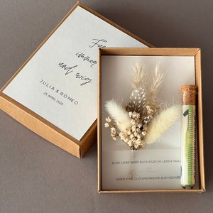 Money gift for the wedding with a bouquet of dried flowers in a gift box | Personalized| Unique Wedding Gift | Money box