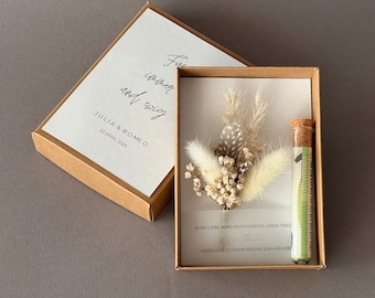 Money gift for the wedding with a bouquet of dried flowers in a gift box | Personalized| Unique Wedding Gift | Money box