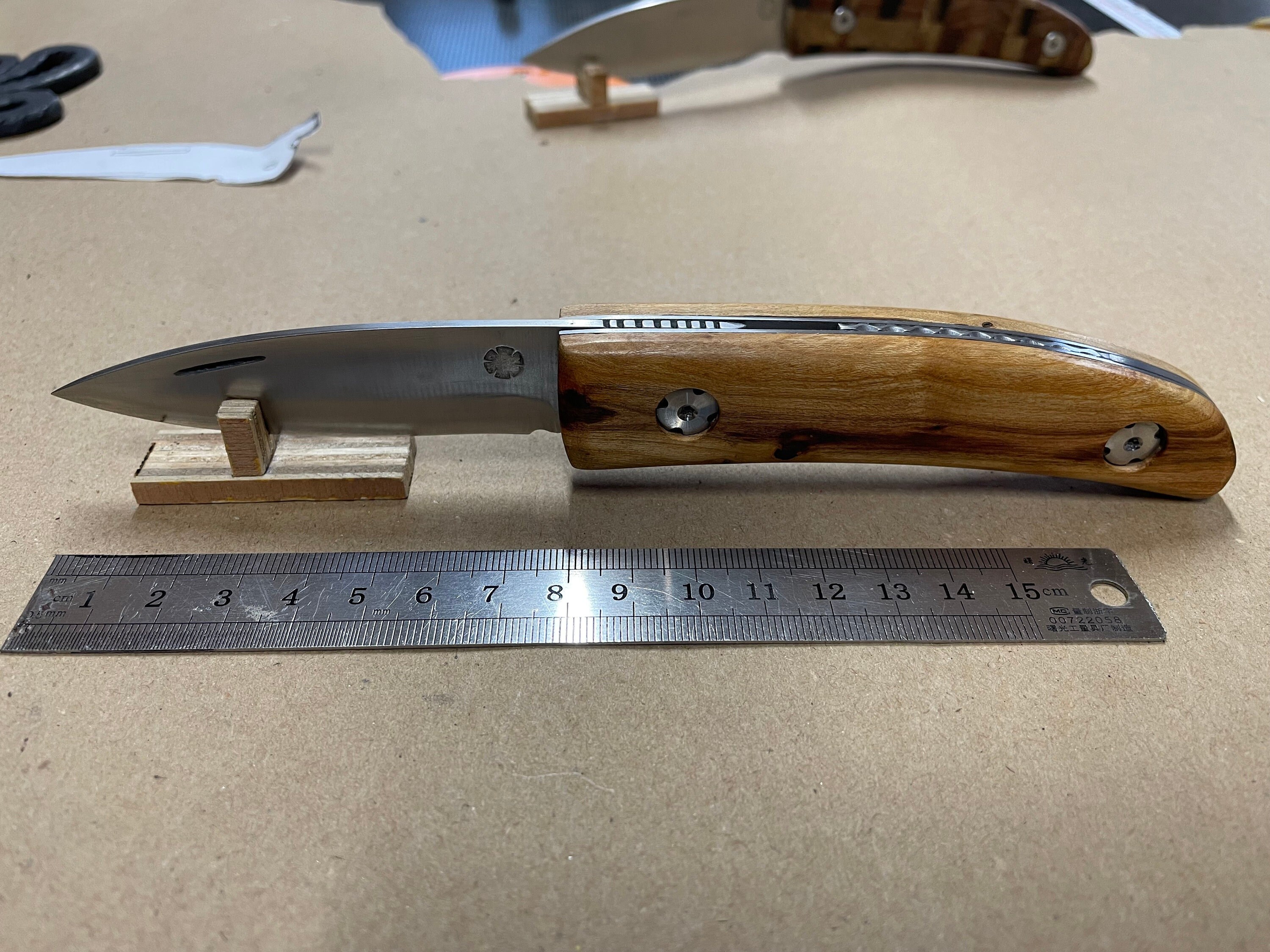 Couteau Pliant Artisanal Pêcher de Vigne