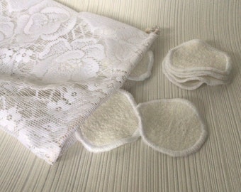 Reusable cotton pads, make-up removal pads, cosmetic pads made of bamboo