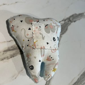 Tooth for little mouse