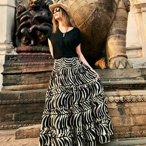 NEW---NO.317 Women's Tiered Lace Insert Maxi Skirt, Boho NEW---NO.317 Women's Tiered Lace Insert Maxi Skirt, Boho
