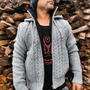 Hand-Knitted Wool Hoodie: Men&#39;s Plus Size Woolen Lined Cardigan