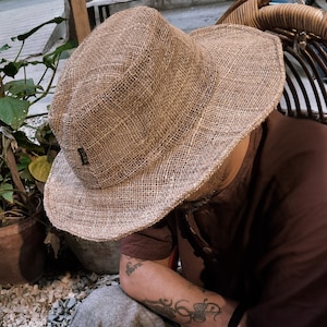 Chapeau en chanvre - Chapeau de soleil pour l'été - Tissu éco-responsable, Mode Ethique - Protection soleil plage - hennephoed - Hanf-hut