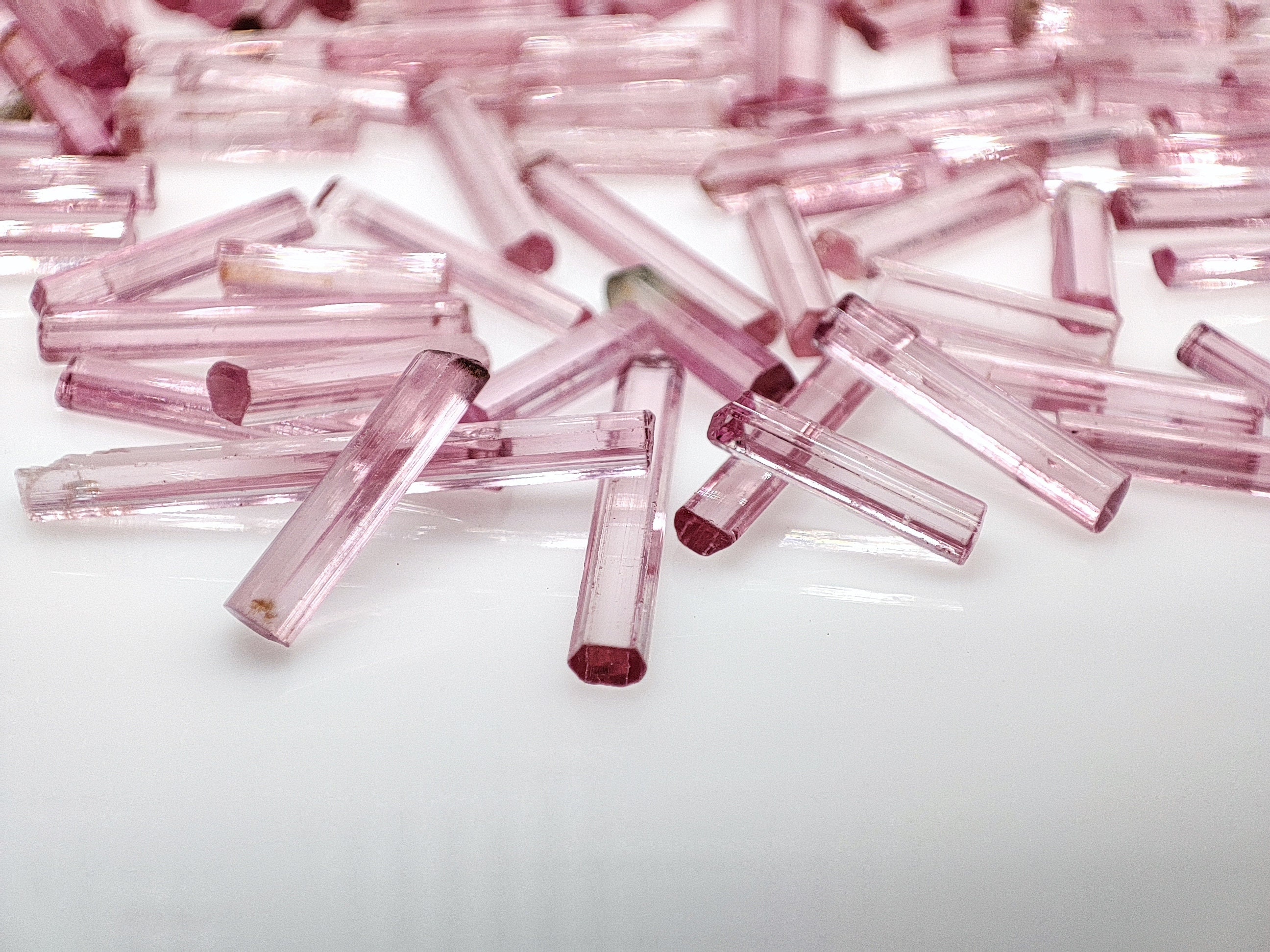 Adhesive Gems Pink HA-VAC0489
