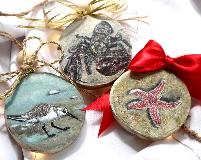 Handmade Ornaments, Watercolor Painting on Birch Slice, Original Art, One of a kind Christmas Decoration, Sand Piper, Starfish, Lobster