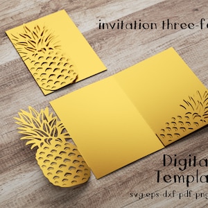 Puede incluir: Una plantilla digital para una tarjeta de invitación de tres pliegues con un diseño de piña. La plantilla está disponible en los formatos SVG, EPS, DXF, PDF, PNG y JPG. La invitación es perfecta para una fiesta o evento con temática tropical.