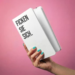 Lustiges Notizbuch mit Spruch | A5 blanko | Stoffcover Journal fürs Büro und den Alltag | Humor Geschenk für Kollegen & Freunde