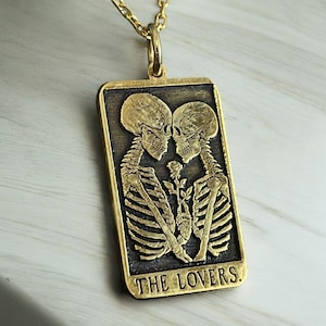 Colar de amantes de ouro e prata, colar de cartas de tarô de prata, joias de casal de esqueleto, corrente gótica de caveira, presente de aniversário para homens, presente para mulheres