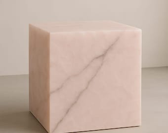 Handgemaakte roze onyx kubustafel, modern minimalistisch voetstuk