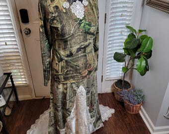 Traje de novia guerrera, camuflaje de caza, tamaño mediano/grande. Traje de novia con camisa, falda, guantes y sombrero.