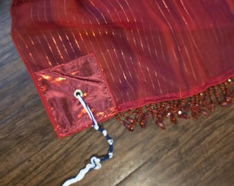 Restos de chal de oración Tallit con tzitzit y flecos de cuentas.