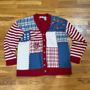 Crazy Horse Vintage Patchwork Cardigan Sweater Red White Blue Americana Floral L
