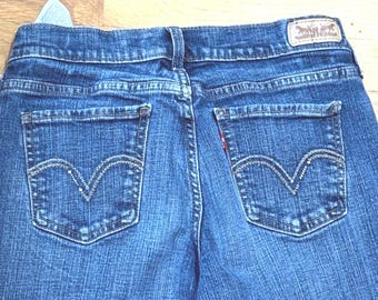 Levi Strauss 515 Bootcut Jeans para mujer, talla 27x30, azul, lavado medio, pedrería, tiro medio