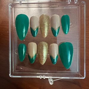 Green Press on nails
