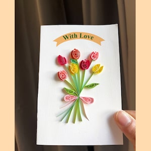 Biglietto di auguri di buon compleanno / Biglietto di ringraziamento / Biglietto di tulipano / Fiori quilled / Tulipani per la mia mamma / Biglietto per la festa della mamma