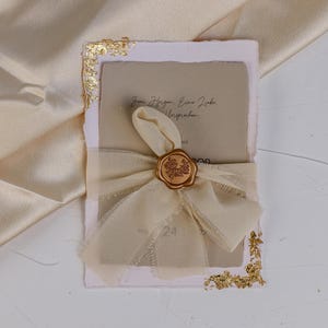 Hochzeitseinladung mit Blattgold – Edle Einladungskarte zur Hochzeit | Modern, elegant & individuell gestaltbar