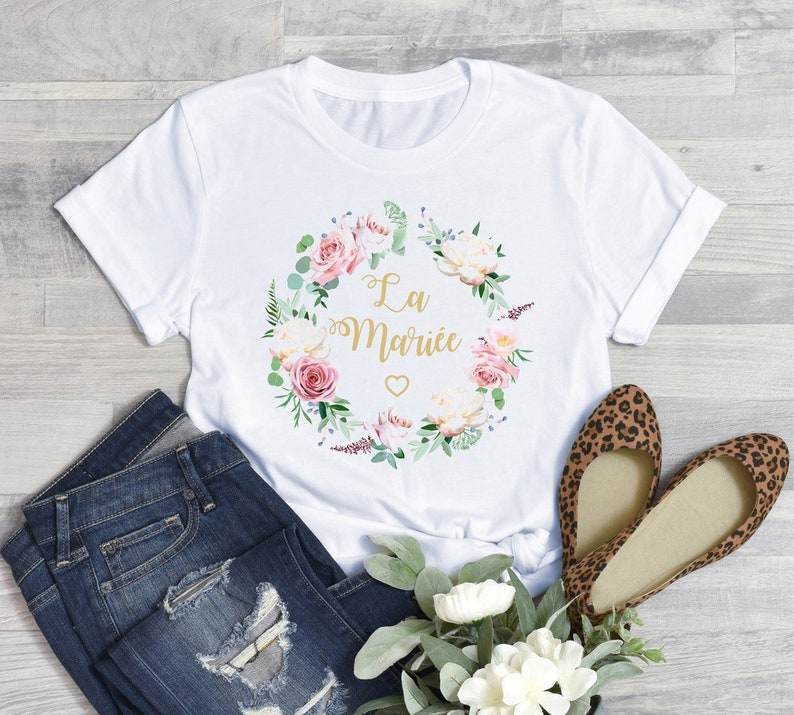 T-Shirt EVJF Personnalisé Blanc pour Femme La Mariée evjfille Mariage Couronne de fleurs végétale image 1