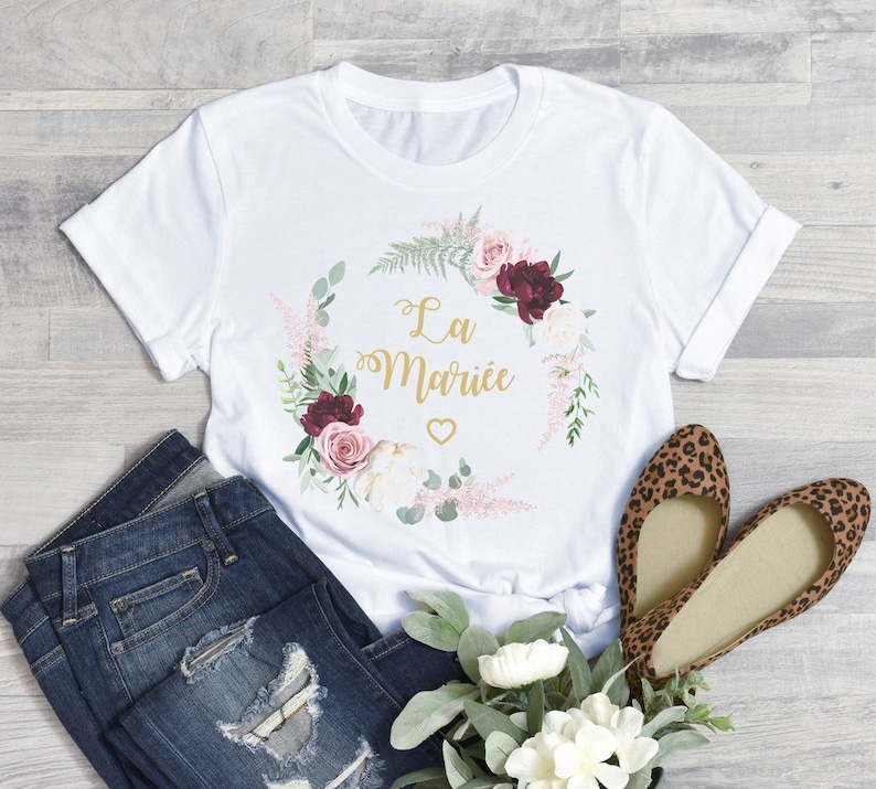 T-Shirt EVJF Personnalisé Blanc pour Femme La Mariée evjfille Mariage Couronne de fleurs végétale image 1