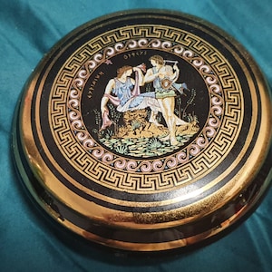 Porcelain candy decorated hand with 24 carat gold Greece 90s