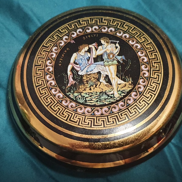 Bonbonnière en porcelaine décorée main à l’or 24 carats Grèce années 90