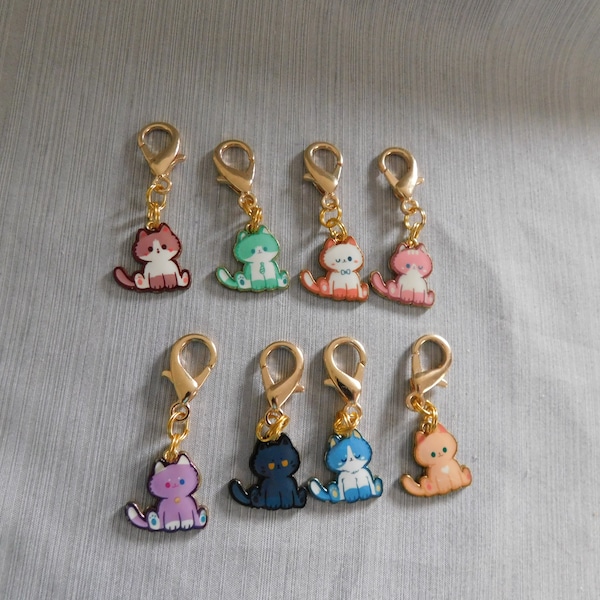 Kitten Zipper Pull, Kitten Clip on Charm, Cartoon Kitten Zipper Pull, Mini Cat Zipper Pull, Mini Cat Charm