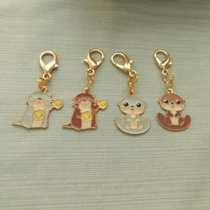 Charm de clip de nutria, charm colgante. Ideal para bolsos, carteras, llaveros y mucho más.