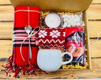Cozy Winter Gift Box, Christmas gift basket, Hygge gift box, Christmas Gifts For Women, Holiday gift box, Winter care package, Gift For Her