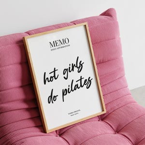 Hot Girls do Pilates Print • Memo Wand Kunst Poster, Wellness FitnessReformer Pilates Studio Dekor Home Gym Ästhetische Motivation Affirmation