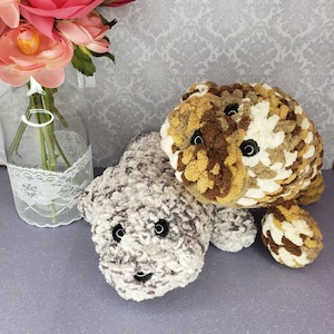 Foca de peluche tejida a crochet: juguete amigurumi de lana