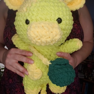 Crochet Cow Plushie: Lime Green Yarn Stuffed Animal with Purse