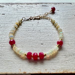 Pulsera de rubí y ópalo etíope natural, joyería de piedras preciosas con baño de oro de 14k