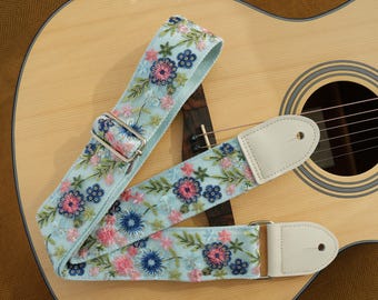 Correa de guitarra acústica con diseño de lentejuelas y bordado, correa de guitarra bordada personalizada, correa de lino y algodón con extremos de cuero, correa de bajo