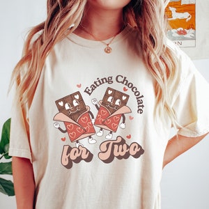 Valentine's Day Pregnancy Shirt | Valentine Baby Announcement | Eating For Two Shirt | Pregnancy Reveal | Retro Maternity Shirt |