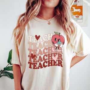 Teacher Valentine's Day Shirt | Valentine Teacher Shirt | XOXO | Retro Teacher Shirt | Gift for Teacher | Valentine Card | Vintage