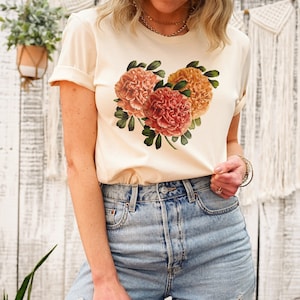 Vintage Floral Heart Graphic Tee Shirt | Marigold Shirt | Boho Flower Lover Gardening Shirt | Oversized T-Shirt | Gift | Cottagecore