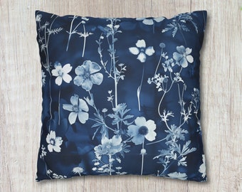 Cyanotype wilde bloemen kussensloop - Indigo & wit modern boerderijdecor