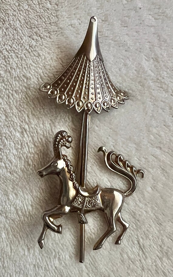 Vintage Pin Brooch Gold Toned Horse Carousel