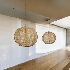Rounded raffia pendant light, wicker pendant light, raffia lampshade