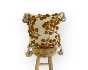 Hand-edged cushion cover, 45 cm x 45 cm