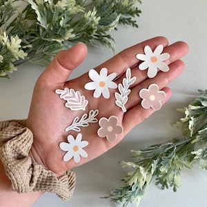 Joli pack d'autocollants pastels avec mini fleurs, pack d'autocollants floraux imperméables avec mini marguerites, bouteille d'eau rustique Cottagecore ou autocollants Kindle