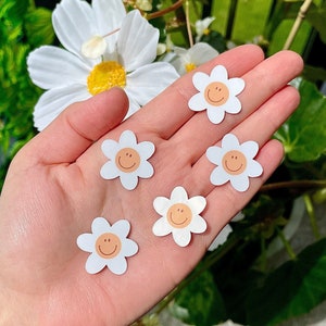 5 Daisy Sticker Pack, Smiley Face Stickers, Luggage Stickers, Water Bottle Stickers, Kindle Stickers, Daisy Stickers, Mini Stickers