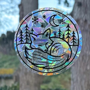 Adhesivo para ventana arcoíris de zorro soñoliento / Atrapasueños de prisma / Decoración de bosque invernal