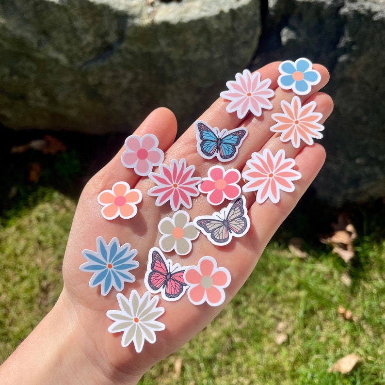 Ministickers bloemen en vlinders, pastelkleurig, verpakking van 15 afbeelding 1