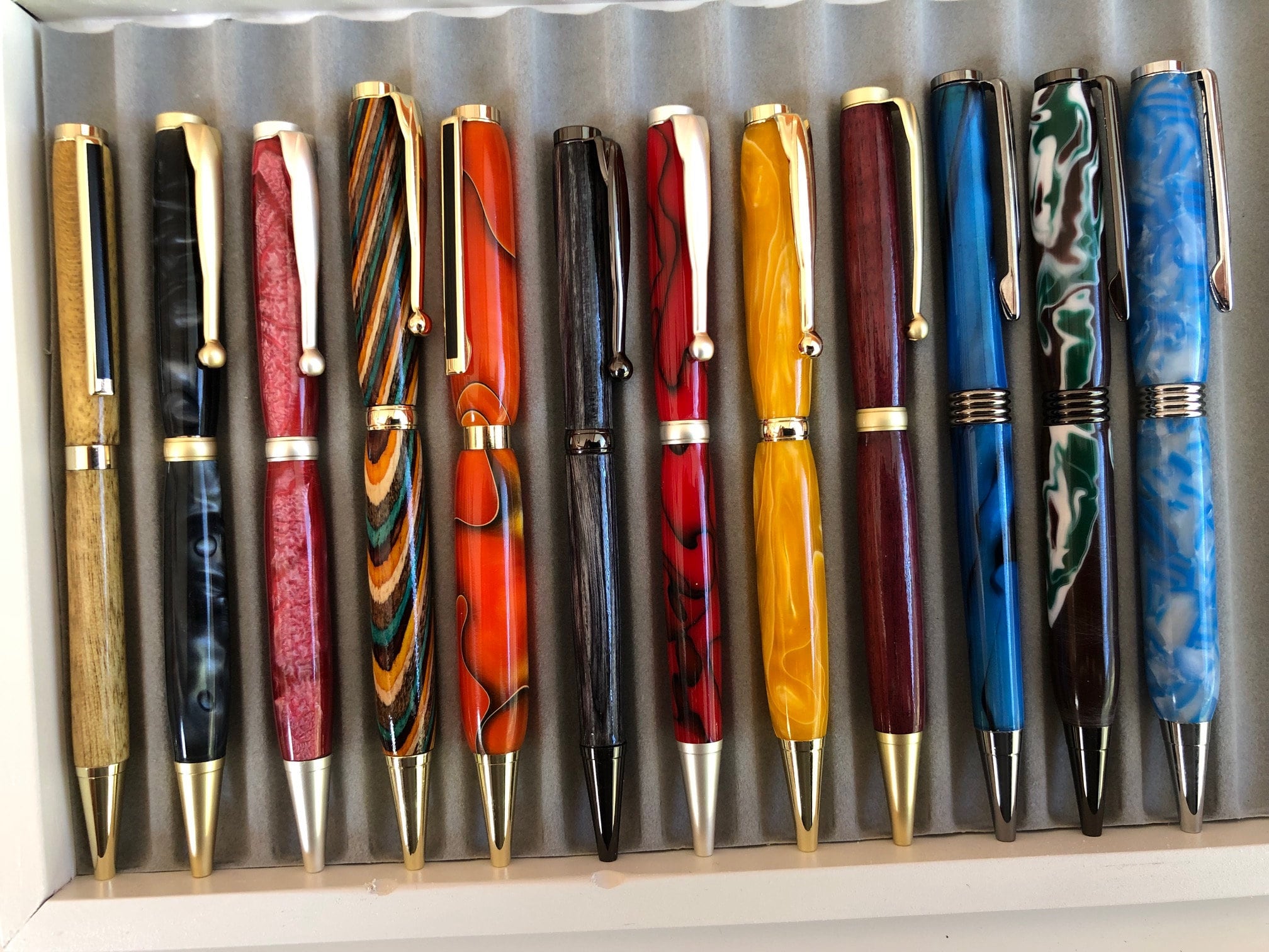 Hand made pens day? I really enjoy acrylic turning. Here's the one's I  haven't given away to friends and family yet. : r/pens